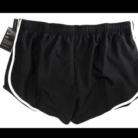 Nike shorts - Picture 3 of 3